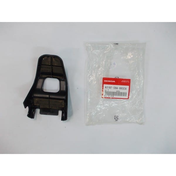 oslona-prawa-tylnego-fotela-stopa-wewnetrzna-a-honda-cr-v-2002-2006 (1).jpg