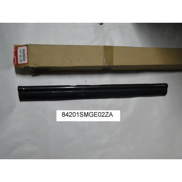 listwa-progowa-wewnetrzna-boczna-przod-prawy-